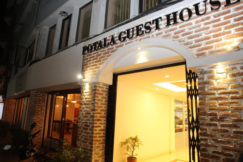โพทาล่า เกสท์เฮาส์ Hotel กาฐมาณฑุ ภายนอก รูปภาพ