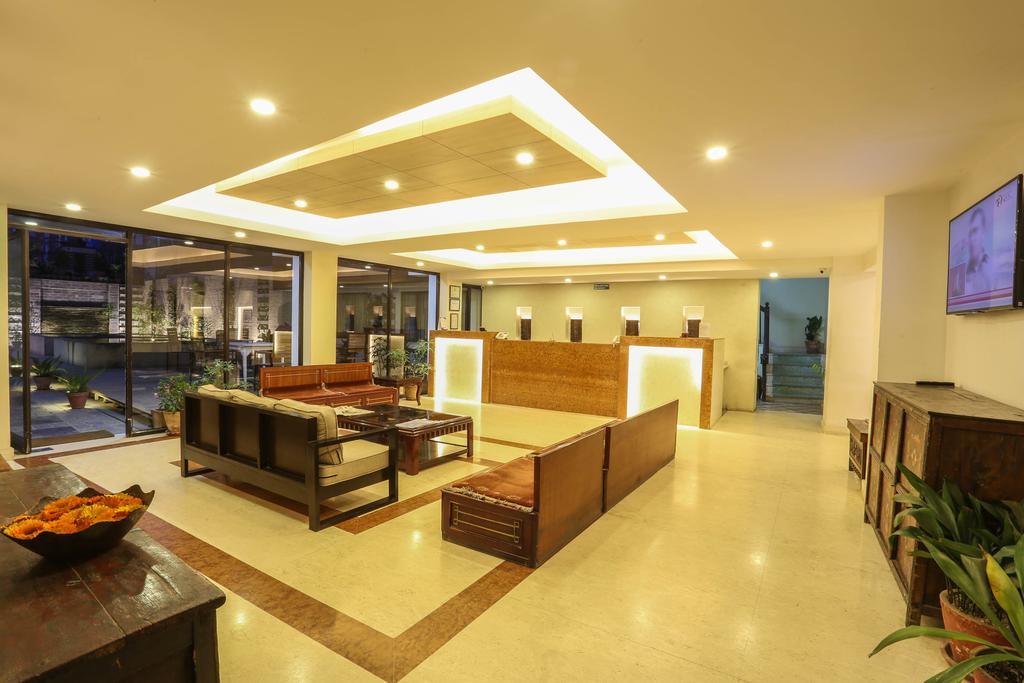โพทาล่า เกสท์เฮาส์ Hotel กาฐมาณฑุ ภายนอก รูปภาพ